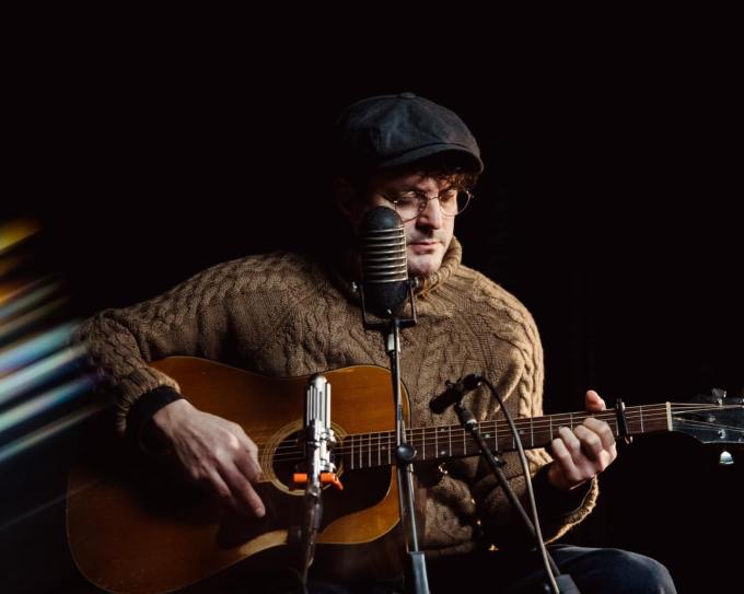 CHRIS HELME